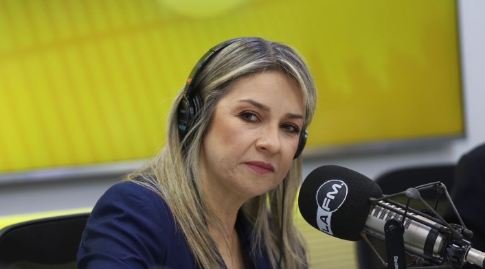 Vicky Dávila y el petrosantismo Vicky Dávila y el petrosantismo
