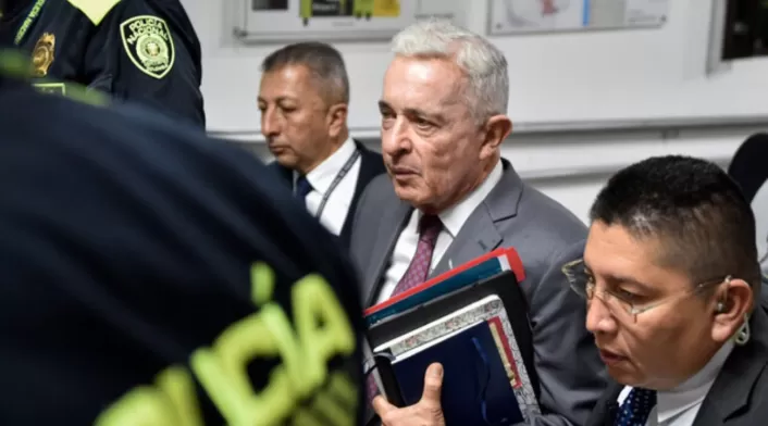 Álvaro Uribe Álvaro Uribe