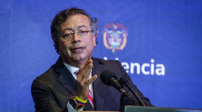 Gustavo petro Gustavo petro