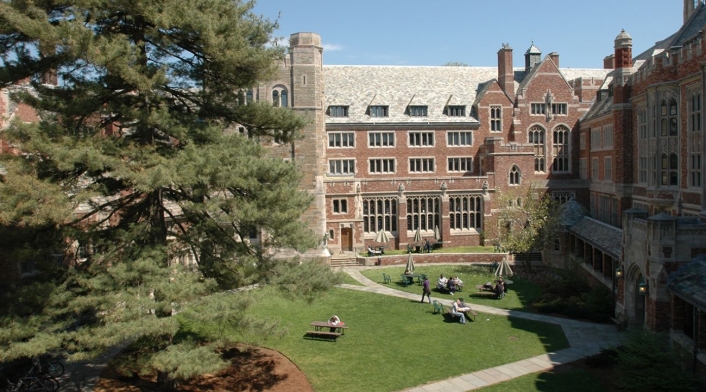Universidad de Yale Universidad de Yale