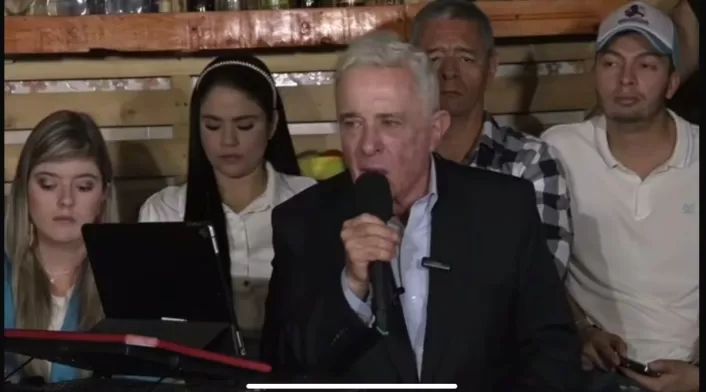 El expresidente Álvaro Uribe Vélez