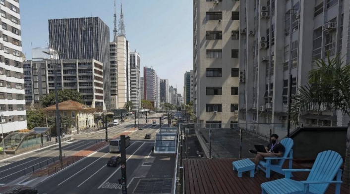 Avenida Paulista Avenida Paulista