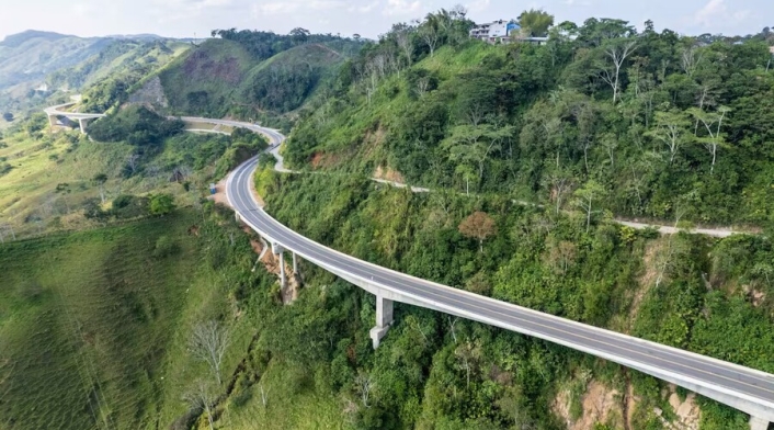 Carretera que conecta a Medellín con Cartagena Carretera que conecta a Medellín con Cartagena