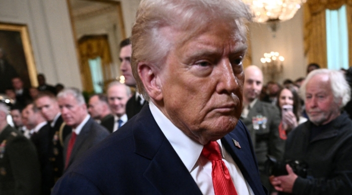 Trump culpa a la Reserva Federal por frenar el crecimiento económico Trump culpa a la Reserva Federal por frenar el crecimiento económico