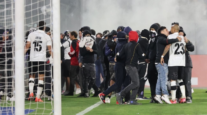 Estampida partido Colo Colo Estampida partido Colo Colo