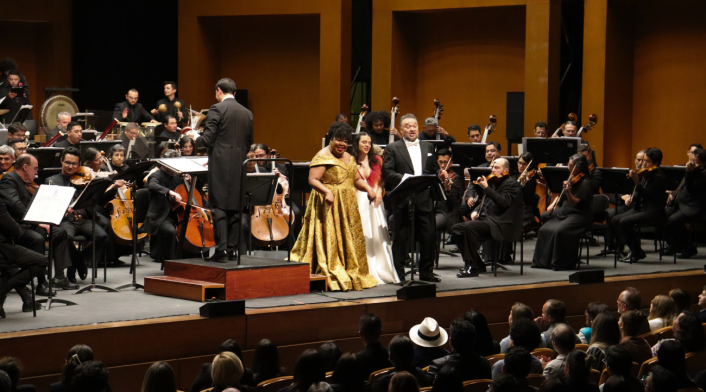 Las sopranos colombianas Julieth Lozano y Betty Garcés junto al tenor mexicano Ramón Vargas