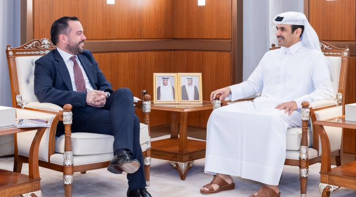 Ministro de Minas, Edwin Palma con el ministro de energía y CEO de Qatar Energy Saad bin Sherida Al Kaabi Ministro de Minas, Edwin Palma con el ministro de energía y CEO de Qatar Energy Saad bin Sherida Al Kaabi