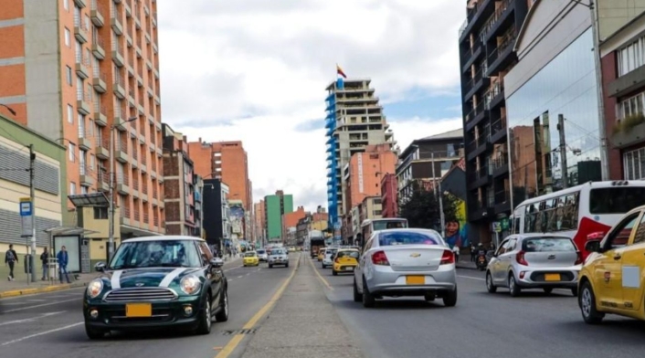 Carrera séptima y vehículos particulares Carrera séptima y vehículos particulares