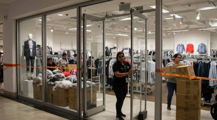 Cierre de una tienda de ropa Cierre de una tienda de ropa