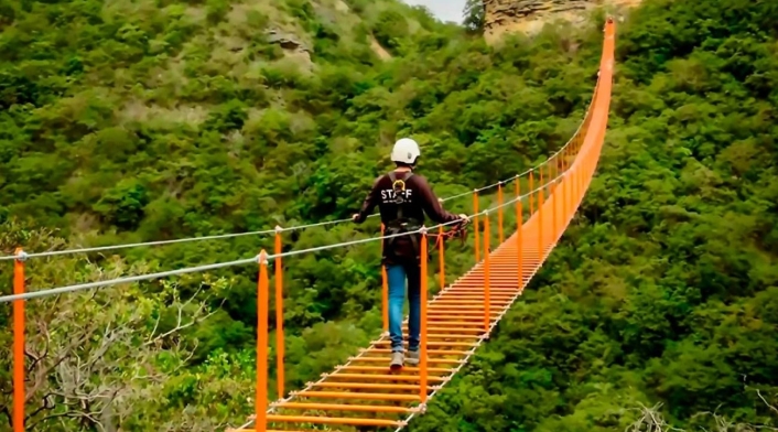 La escalera más larga de Colombia EcoParque Cascada El Hayal La escalera más larga de Colombia EcoParque Cascada El Hayal
