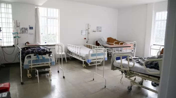 Gobernadores advierten crisis en hospitales públicos por deudas de las EPS Gobernadores advierten crisis en hospitales públicos por deudas de las EPS