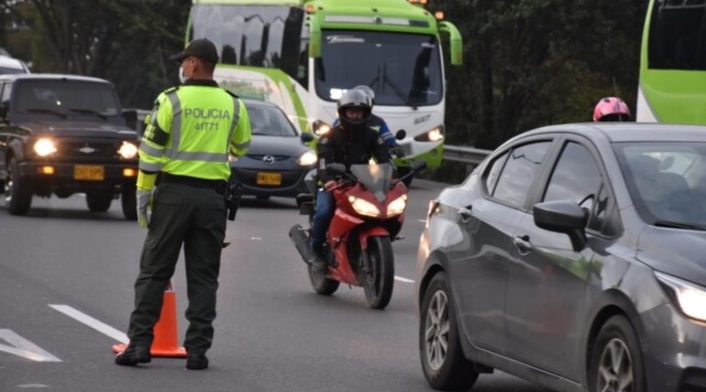 Infracciones de tránsito en Colombia Infracciones de tránsito en Colombia