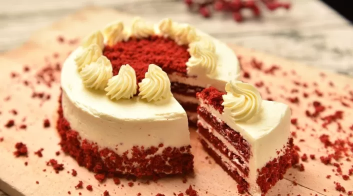 Receta: cómo preparar una torta red velvet esponjosa y de intenso color rojo Receta: cómo preparar una torta red velvet esponjosa y de intenso color rojo