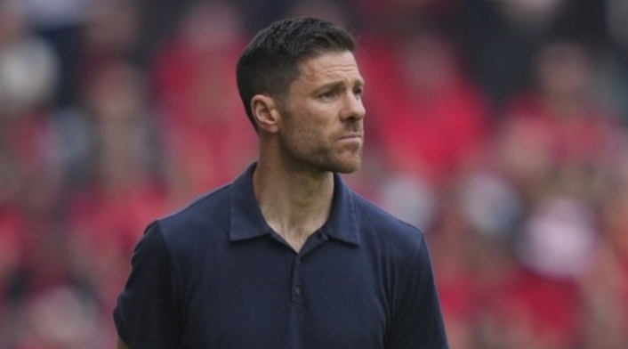Xabi Alonso en el Bayer Leverkusen Xabi Alonso en el Bayer Leverkusen