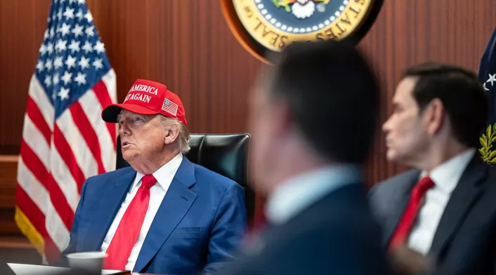 El presidente Donald Trump, al ordenar ataque a Irán El presidente Donald Trump, al ordenar ataque a Irán