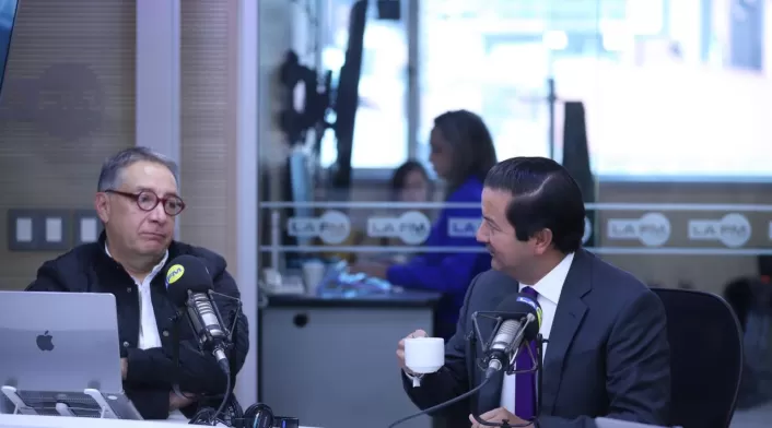 David Luna en Tribuna RCN hablando para La FM