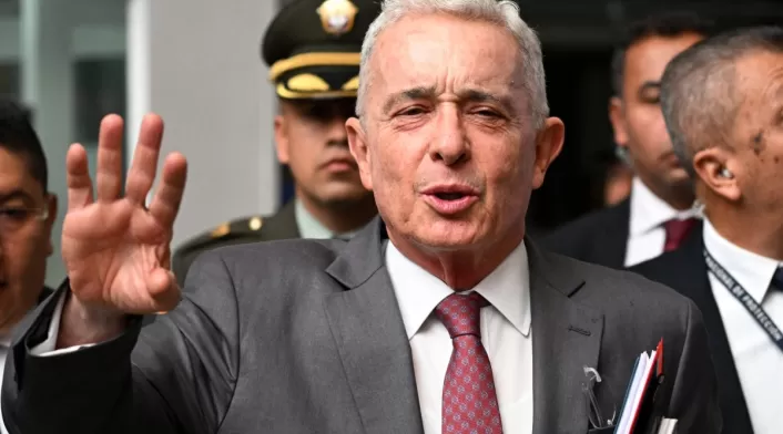 Álvaro Uribe Álvaro Uribe