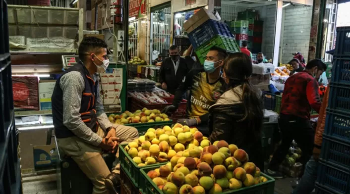 De otro lado, los menores incrementos de precio se reportaron en gastos en discotecas, bares, gaseosas, licores y compras en tiendas dentro y al aire libre. De otro lado, los menores incrementos de precio se reportaron en gastos en discotecas, bares, gaseosas, licores y compras en tiendas dentro y al aire libre.