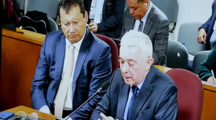 Álvaro Uribe Álvaro Uribe