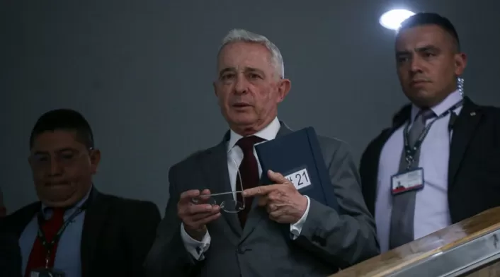 Álvaro Uribe Álvaro Uribe
