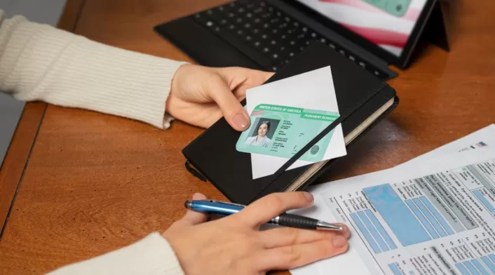 La Registraduría indicó que no se exige el reemplazo inmediato de la cédula amarilla por la digital. La Registraduría indicó que no se exige el reemplazo inmediato de la cédula amarilla por la digital.