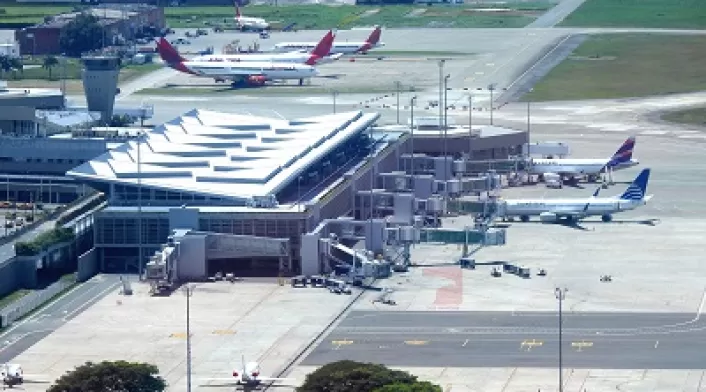 La nueva concesión para el Aeropuerto Alfonso Bonilla Aragón en Cali es vital para la conectividad aérea en el suroccidente colombiano. Autoridades locales, líderes del sector aeronáutico, turístico y económico, coinciden en que el Aeropuerto Alfonso Bonilla debe ser una plataforma de desarrollo integral para el sur occidente del país.