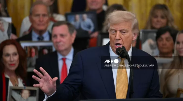 El presidente de Estados Unidos, Donald Trump, diagnosticado con insuficiencia venosa crónica benigna tras examen médico por hinchazón en las piernas El presidente de Estados Unidos, Donald Trump, diagnosticado con insuficiencia venosa crónica benigna tras examen médico por hinchazón en las piernas