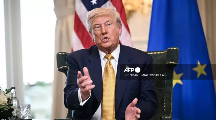 El primer ministro francés, François Bayrou, critica acuerdo arancelario UE-EEUU. Ursula Von der Leyen y Donald Trump formalizan compromiso. El primer ministro francés, François Bayrou, critica acuerdo arancelario UE-EEUU. Ursula Von der Leyen y Donald Trump formalizan compromiso.