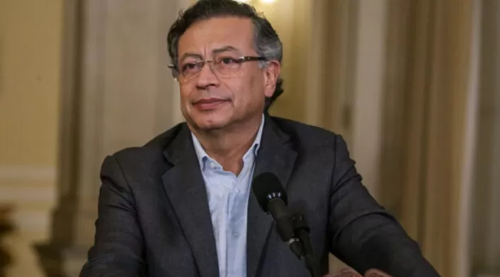 El presidente Gustavo Petro advierte al Congreso sobre las consecuencias de hundir la reforma tributaria El presidente Gustavo Petro advierte al Congreso sobre las consecuencias de hundir la reforma tributaria