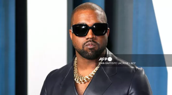 Kanye West enfrenta acusaciones de agresión sexual y chantaje, según demanda de exasistente. Kanye West enfrenta acusaciones de agresión sexual y chantaje, según demanda de exasistente.
