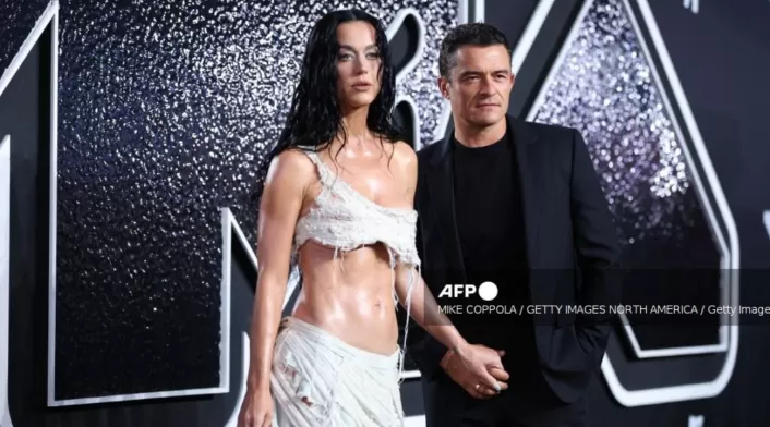La ruptura entre Bloom y Perry se hizo oficial el pasado 3 de julio, cuando sus representantes emitieron un comunicado en medios estadounidenses. La ruptura entre Bloom y Perry se hizo oficial el pasado 3 de julio, cuando sus representantes emitieron un comunicado en medios estadounidenses.