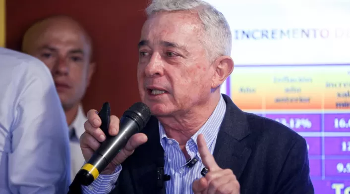 Álvaro Uribe Álvaro Uribe