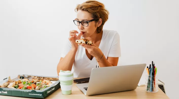 Hora del almuerzo en el trabajo Hora del almuerzo en el trabajo