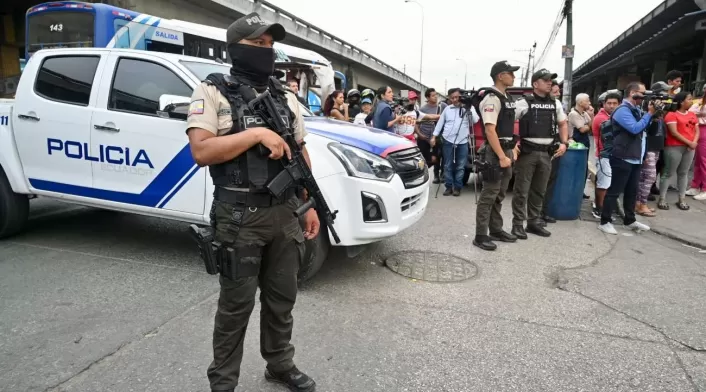 Masacre en un billar del suroeste de Ecuador deja al menos nueve muertos, según autoridades Masacre en un billar del suroeste de Ecuador deja al menos nueve muertos, según autoridades