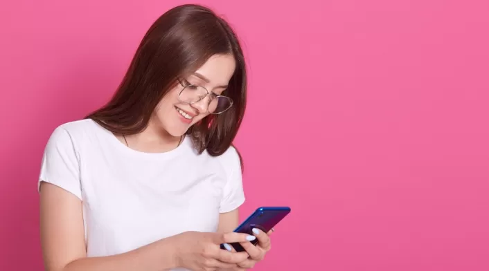 RAE aclara cómo se escribe la risa en español y por qué “jajaja” no es correcto RAE aclara cómo se escribe la risa en español y por qué “jajaja” no es correcto
