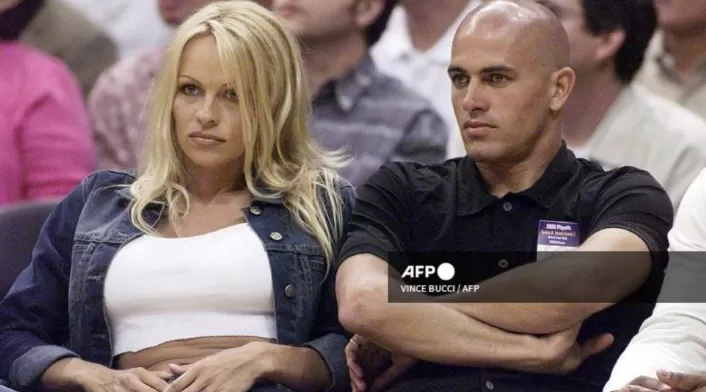 Romance intermitente con Kelly Slater durante Baywatch Romance intermitente con Kelly Slater durante Baywatch