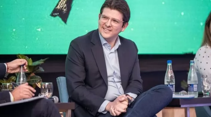 El neurocirujano Remberto Burgos habló sobre la evolución del precandidato, a más de un mes del atentado que sufrió en Bogotá El neurocirujano Remberto Burgos habló sobre la evolución del precandidato, a más de un mes del atentado que sufrió en Bogotá