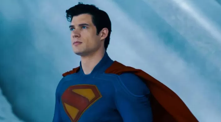 El estreno mundial de 'Superman', dirigido por James Gunn, lideró las taquillas con 217 millones de dólares, superando a 'Jurassic World Rebirth'. David Corenswet protagoniza esta nueva versión del superhéroe El estreno mundial de 'Superman', dirigido por James Gunn, lideró las taquillas con 217 millones de dólares, superando a 'Jurassic World Rebirth'. David Corenswet protagoniza esta nueva versión del superhéroe