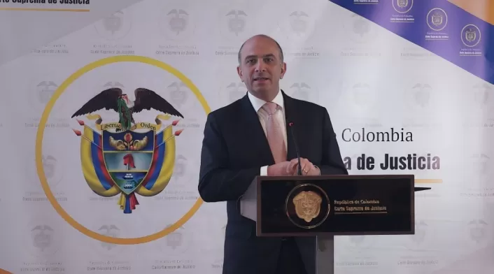 Exdefensor del Pueblo, Carlos Camargo