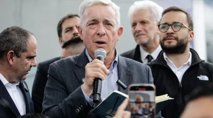 Álvaro Uribe Álvaro Uribe