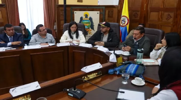 Gobierno y campesinos Gobierno y campesinos