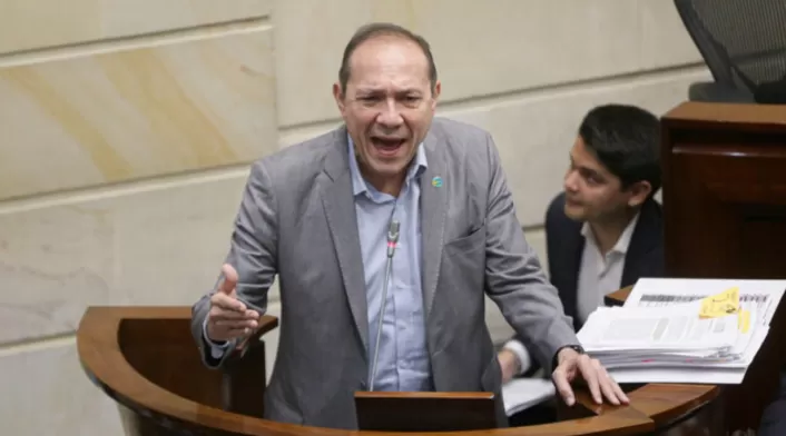El ministro de Trabajo, Antonio Sanguino celebra decisión de la Corte Suprema de Justicia en caso de tráfico de influencias El ministro de Trabajo, Antonio Sanguino celebra decisión de la Corte Suprema de Justicia en caso de tráfico de influencias