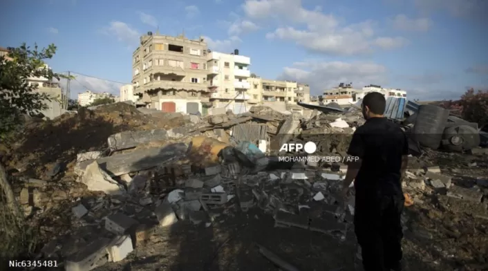 Los ataques aéreos israelíes sobre Ciudad de Gaza se intensifican, causando destrucción masiva en barrios residenciales Los ataques aéreos israelíes sobre Ciudad de Gaza se intensifican, causando destrucción masiva en barrios residenciales