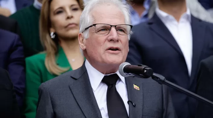 Miguel Uribe Londoño Miguel Uribe Londoño