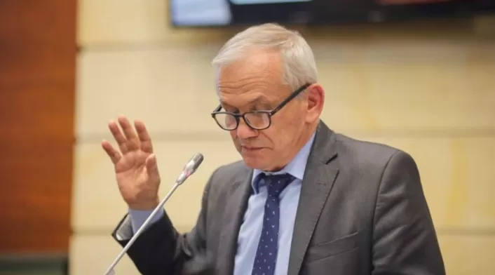 Embajada de Colombia pide extradición de Carlos Ramón González en escándalo de corrupción en Gestión del Riesgo. Urgente y prioritario Embajada de Colombia pide extradición de Carlos Ramón González en escándalo de corrupción en Gestión del Riesgo. Urgente y prioritario