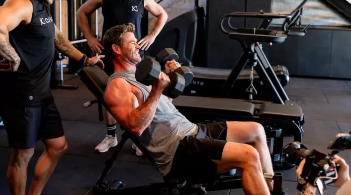 Chris Hemsworth Chris Hemsworth