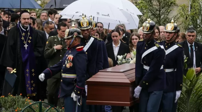 Colombia despide a Miguel Uribe Turbay Colombia despide a Miguel Uribe Turbay