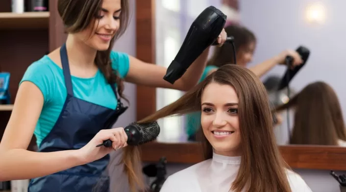 Cuándo cortarse el cabello del 18 al 24 de agosto 2025 para fortalecerlo Cuándo cortarse el cabello del 18 al 24 de agosto 2025 para fortalecerlo