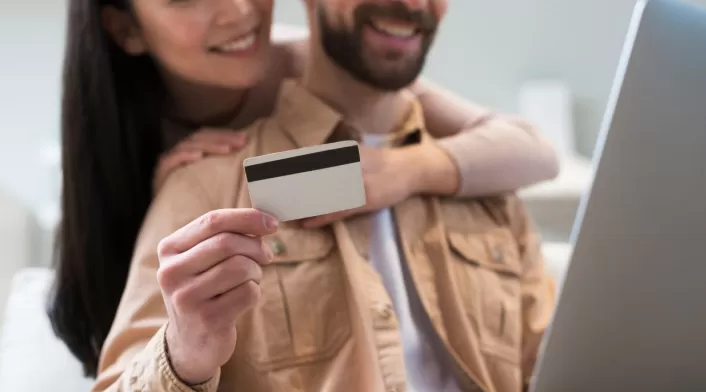 Endeudarse con tarjeta de crédito Endeudarse con tarjeta de crédito