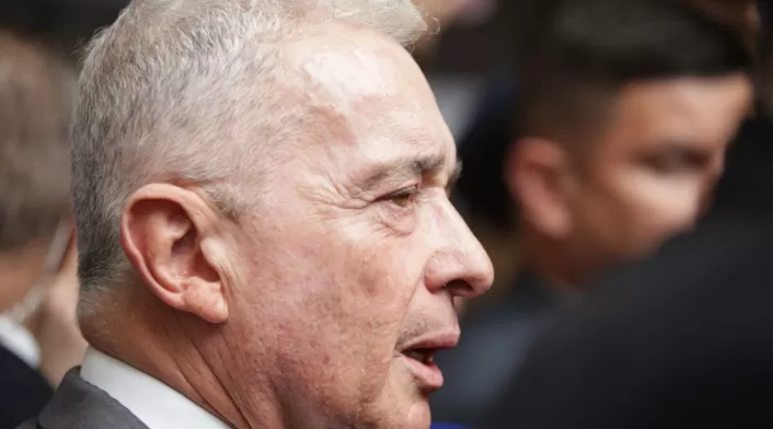 Álvaro Uribe Álvaro Uribe